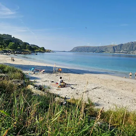 Feriehus Coastal With Ocean View On Lepsoya Kjerstad (Lepsoya)
